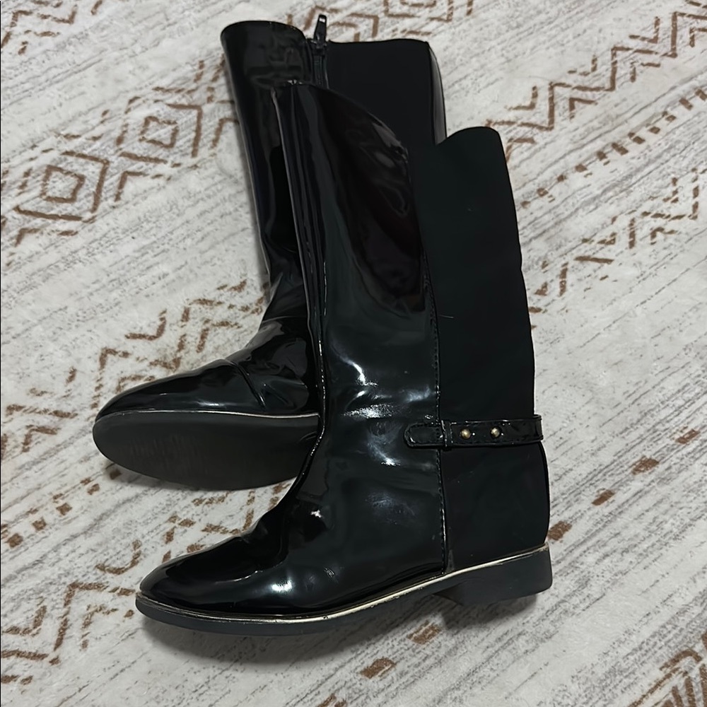 Black Boots